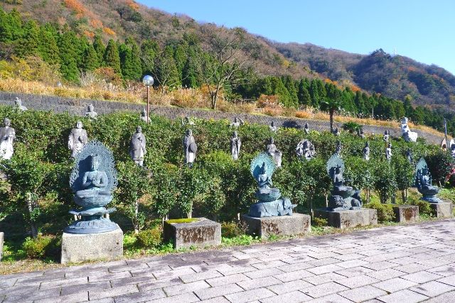 Ozawa Stone Buddha Forest