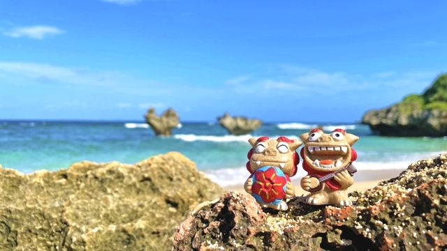 沖繩風獅爺和大海