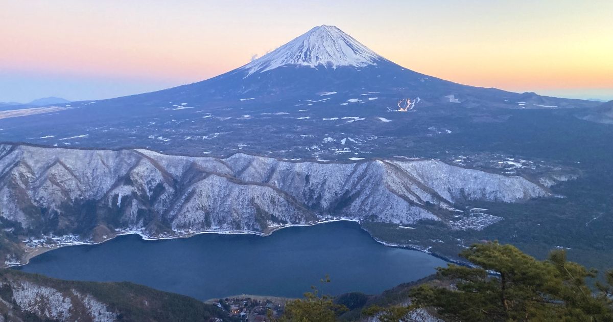 Yamanashi trekking recommended tours for beginners images