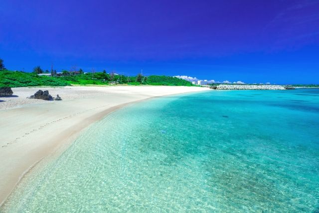 与論島　観光スポット　ウドノスビーチ