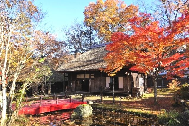 유니시가와 온천, 히라가의 마을