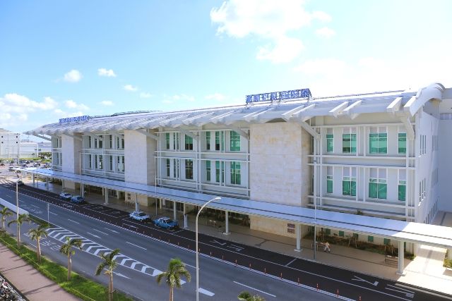 DMMかりゆし水族館　割引・料金・アクセス＆見どころ　ガイド　沖縄本島　那覇空港　イメージ