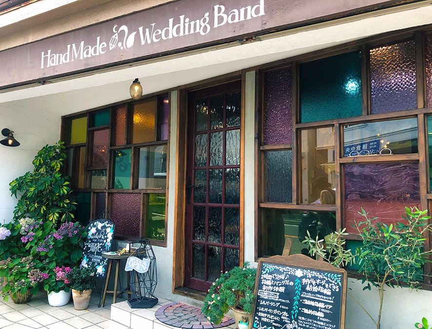 Zushi, Kamakura, Enoshima Driving Model Course Popular Spots & Activities Girls' Trip MOBILA Accessory Making Ring Making Crafts Silver Ring Work Studio Ruka A cute exterior with colored glass