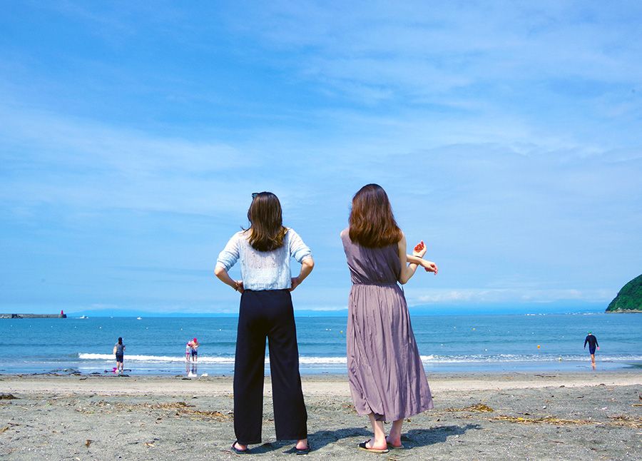 Zushi, Kamakura, Enoshima Driving Model Course Popular Spots & Activities Girls' Trip MOBILA Zushi Coast Zushi Beach Commemorative Photo